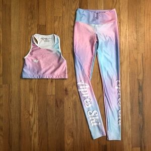 Gold sheep Après Ski leggings and sports bra set